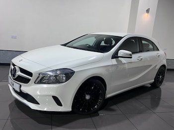 Used Mercedes-Benz A-Class 2015 for sale - 76559409: Photo