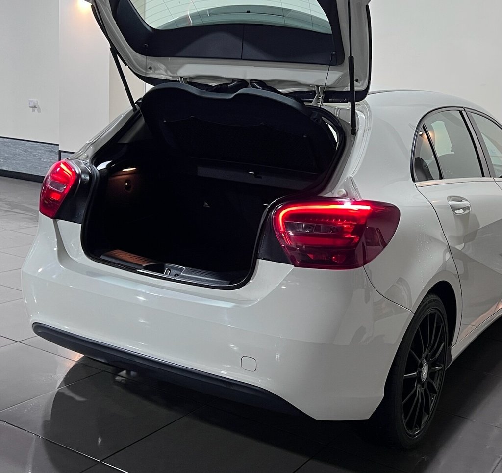 Used Mercedes-Benz A-Class 2015 for sale - 76559409: Photo 34