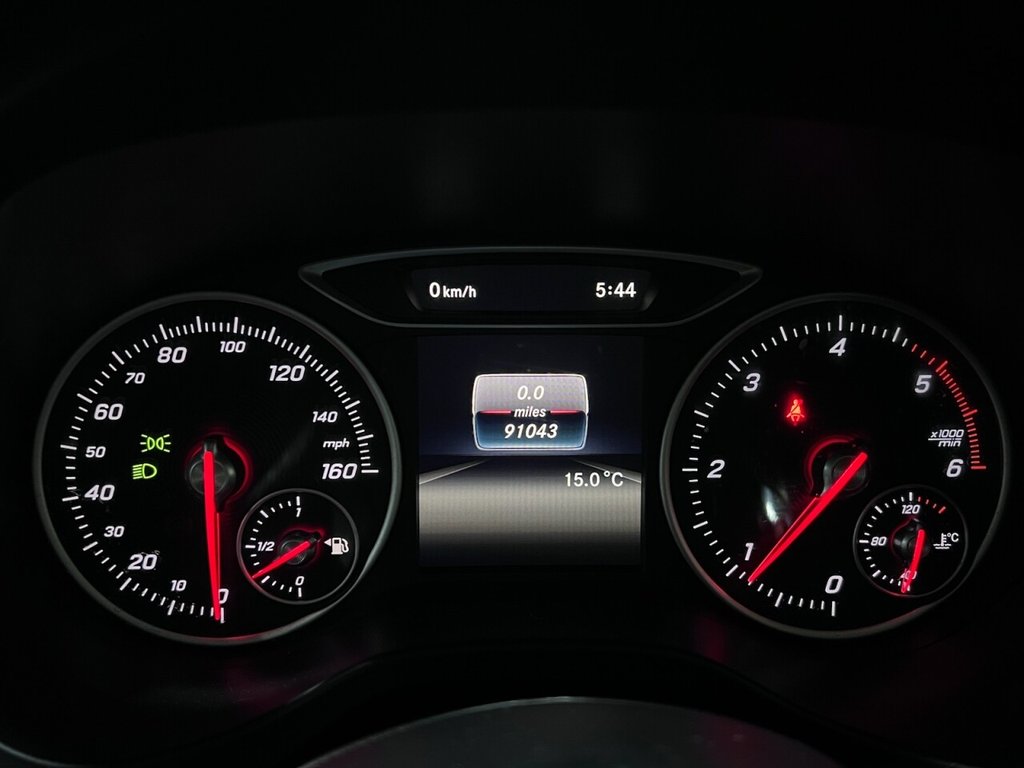 Used Mercedes-Benz A-Class 2015 for sale - 76559409: Photo 9