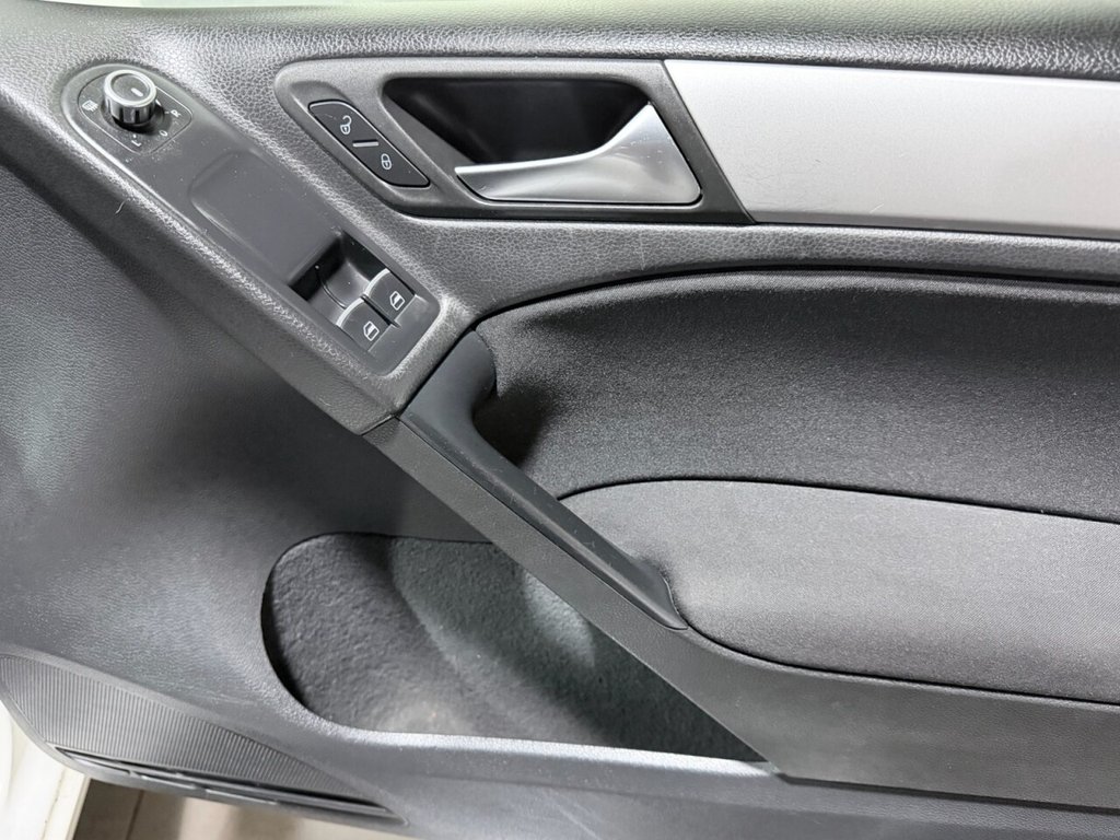 Used Volkswagen Golf 2011 for sale - 77966990: Photo 22