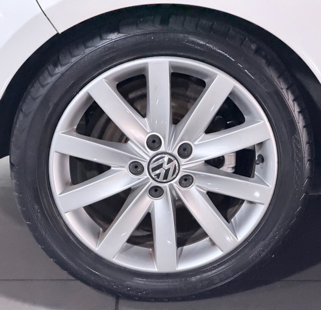 Used Volkswagen Golf 2011 for sale - 77966990: Photo 35