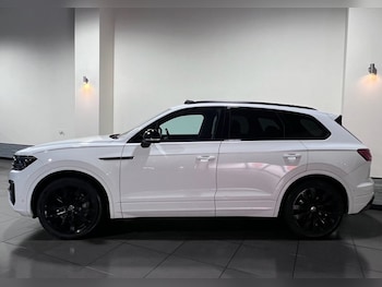 Used Volkswagen Touareg 2020 for sale - 76333723: Photo
