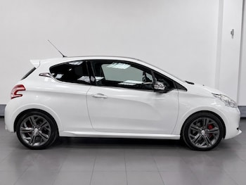 Used Peugeot 208 2014 for sale - 78619207: Photo
