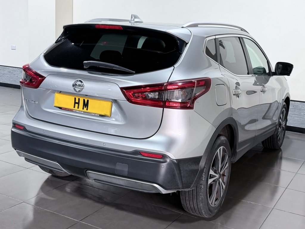Used Nissan Qashqai 2017 for sale - 78145167: Photo 2