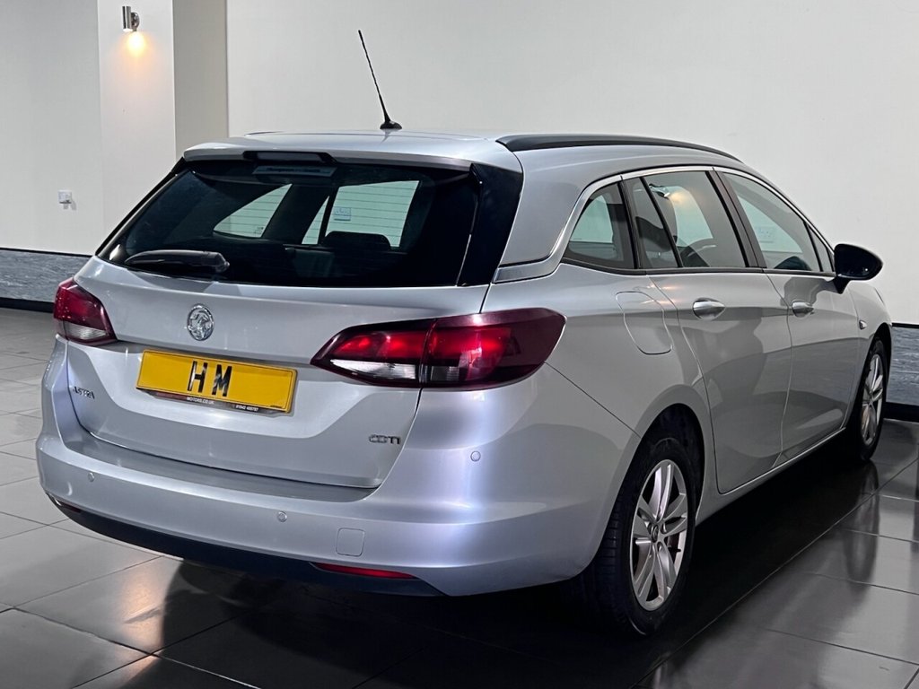 Used Vauxhall Astra 2018 for sale - 76574793: Photo 2