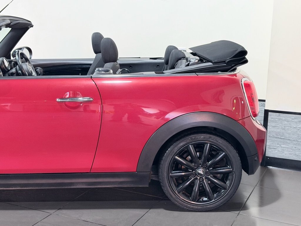 Used MINI Convertible 2016 for sale - 76703734: Photo 19