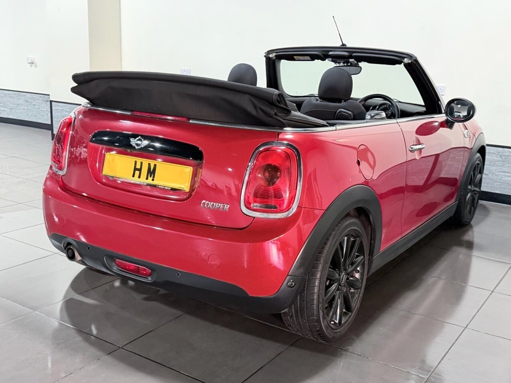 Used MINI Convertible 2016 for sale - 76703734: Photo 2