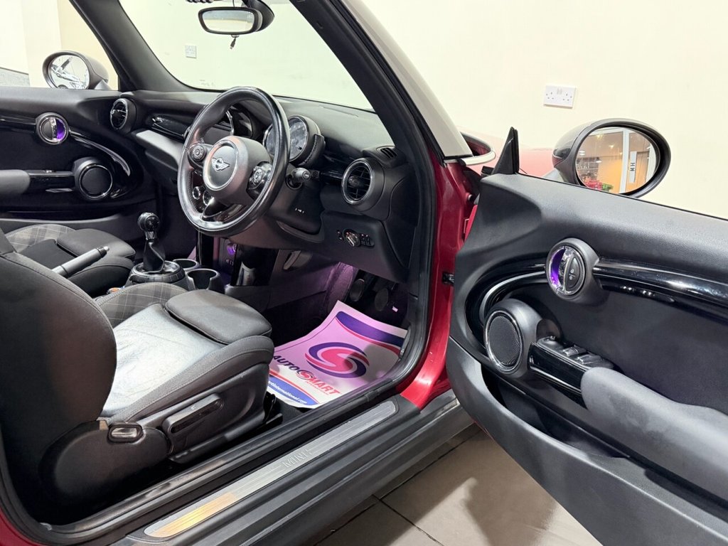 Used MINI Convertible 2016 for sale - 76703734: Photo 23