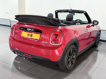 Used MINI Convertible 2016 for sale - 76703734: Photo