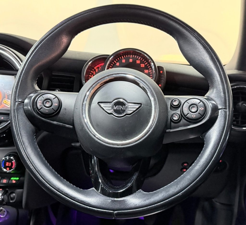 Used MINI Convertible 2016 for sale - 76703734: Photo 8