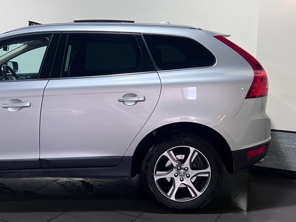 Used Volvo XC60 2012 for sale - 77226629: Photo 19