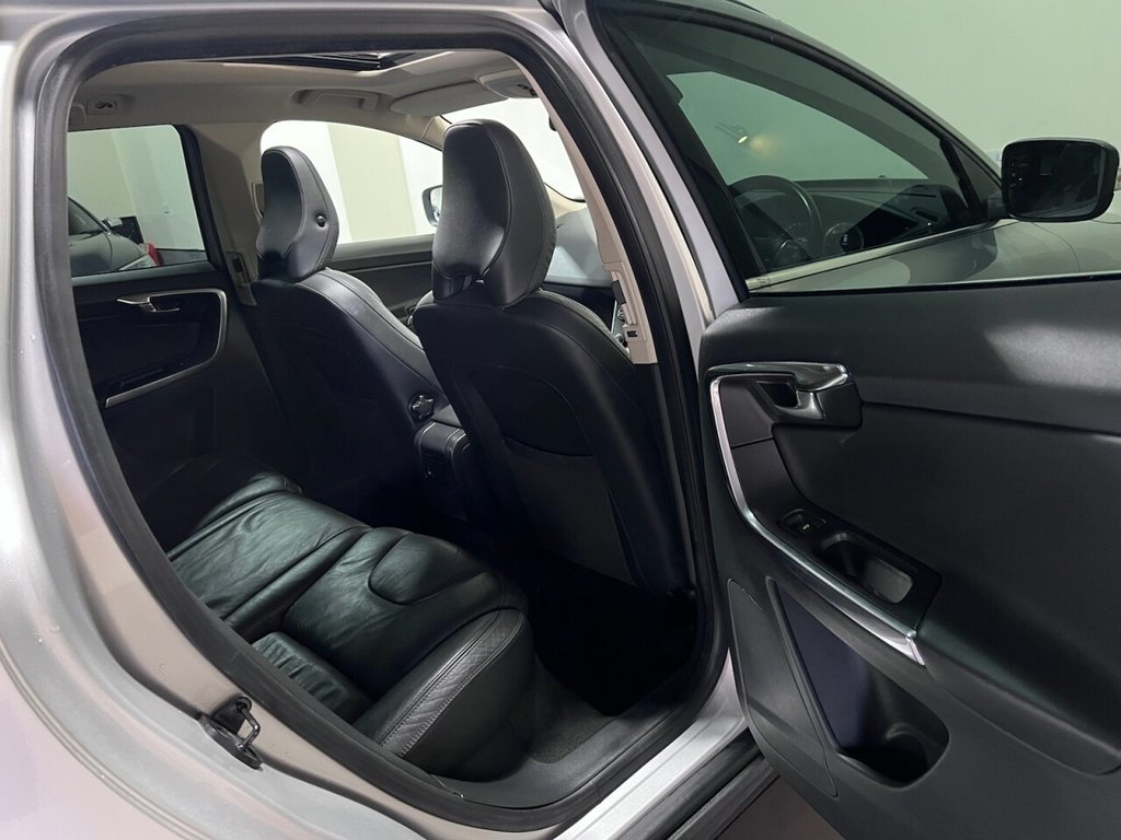 Used Volvo XC60 2012 for sale - 77226629: Photo 30