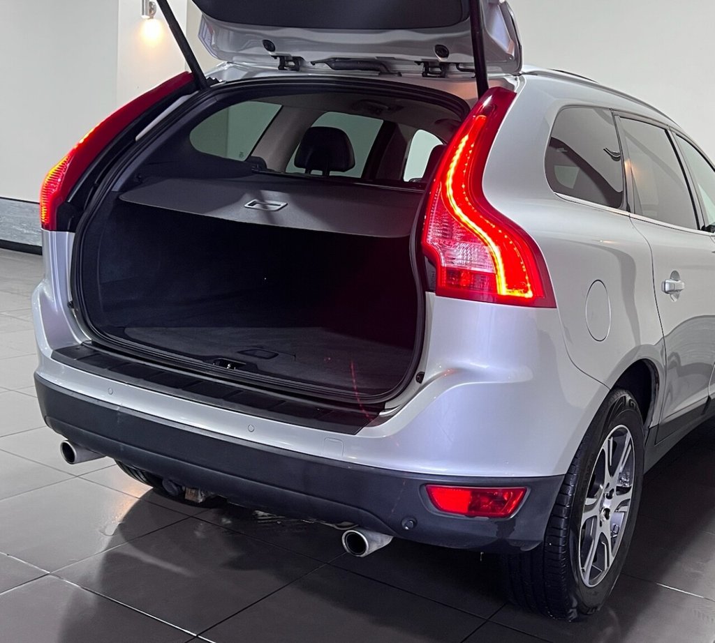 Used Volvo XC60 2012 for sale - 77226629: Photo 37