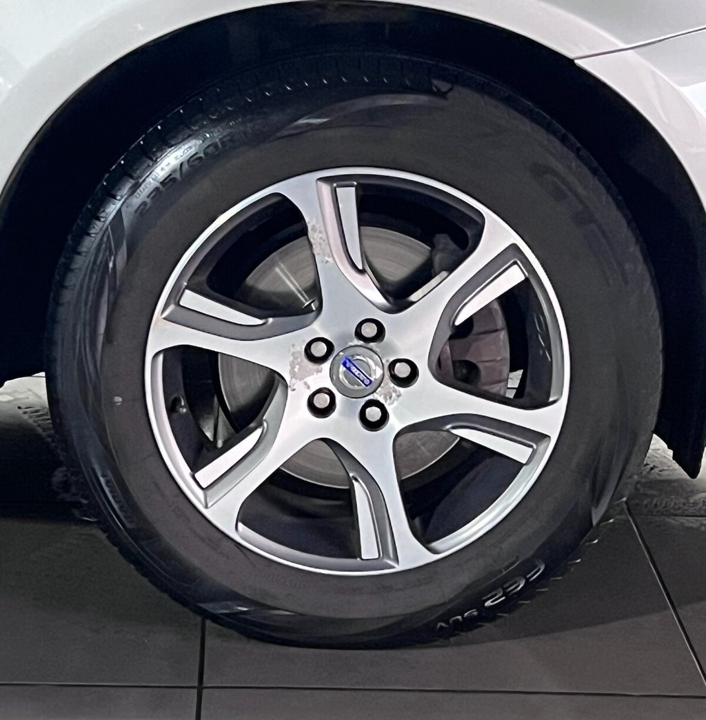 Used Volvo XC60 2012 for sale - 77226629: Photo 40