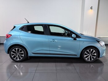 Used Renault Clio 2021 for sale - 78056098: Photo