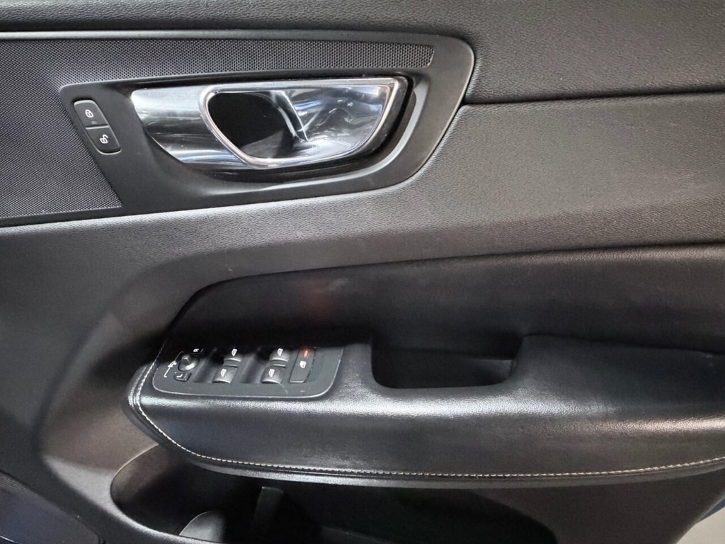 Used Volvo XC60 2018 for sale - 78096616: Photo 24