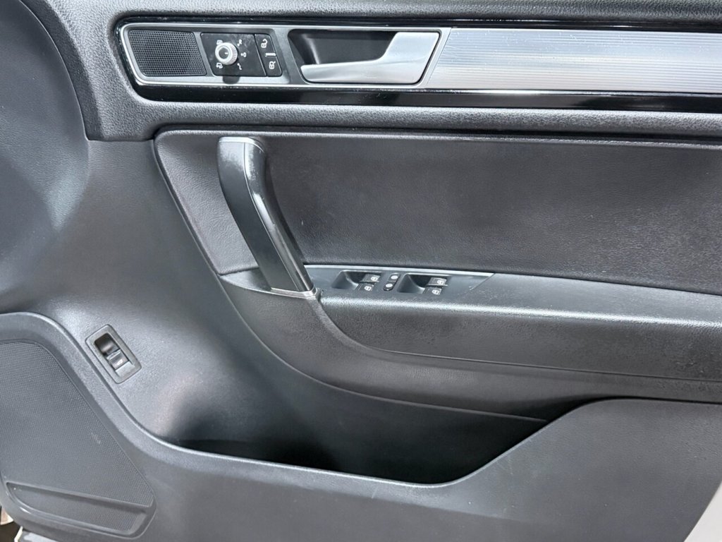 Used Volkswagen Touareg 2016 for sale - 77048605: Photo 22