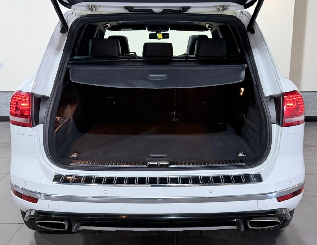 Used Volkswagen Touareg 2016 for sale - 77048605: Photo 35