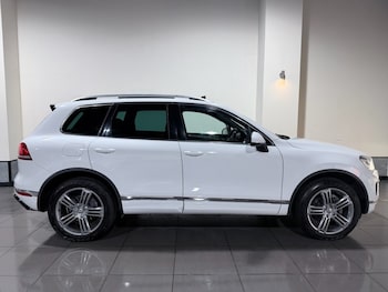 Used Volkswagen Touareg 2016 for sale - 77048605: Photo