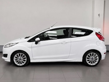 Used Ford Fiesta 2014 for sale - 79129230: Photo