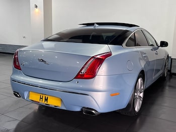 Used Jaguar XJ 2015 for sale - 75739256: Photo