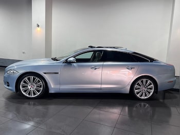 Used Jaguar XJ 2015 for sale - 75739256: Photo