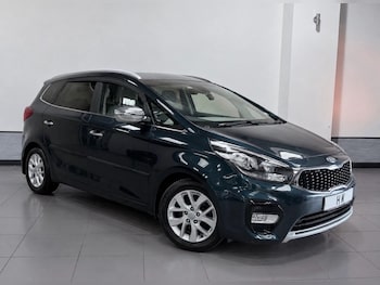 Used Kia Carens 2017 for sale - 79543457: Photo