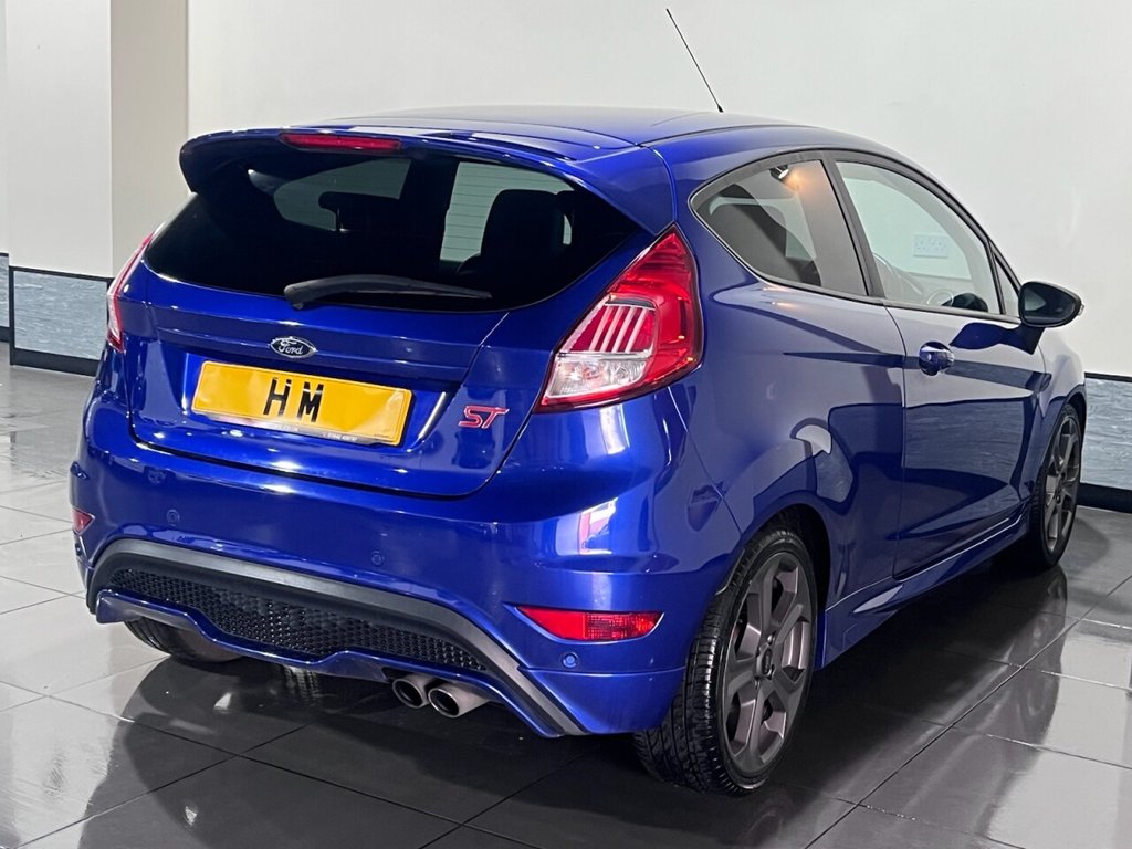 Used Ford Fiesta 2017 for sale - 76595875: Photo 2