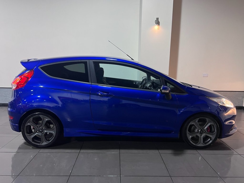 Used Ford Fiesta 2017 for sale - 76595875: Photo 3