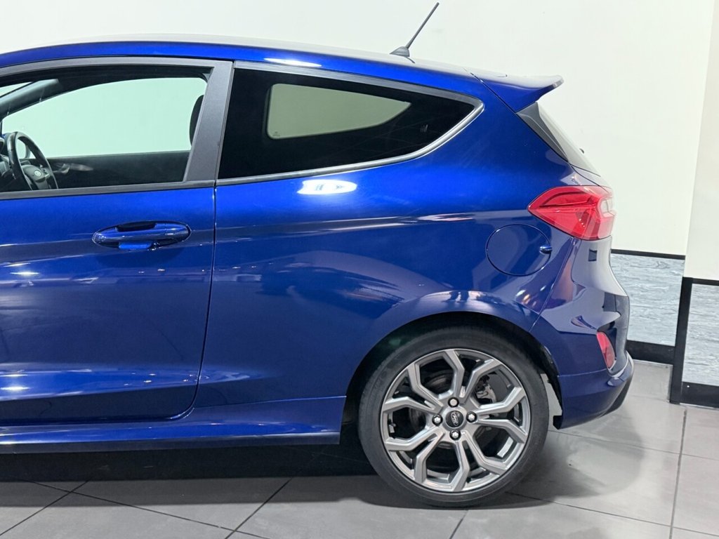 Used Ford Fiesta 2018 for sale - 76665589: Photo 18