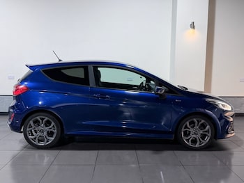 Used Ford Fiesta 2018 for sale - 76665589: Photo
