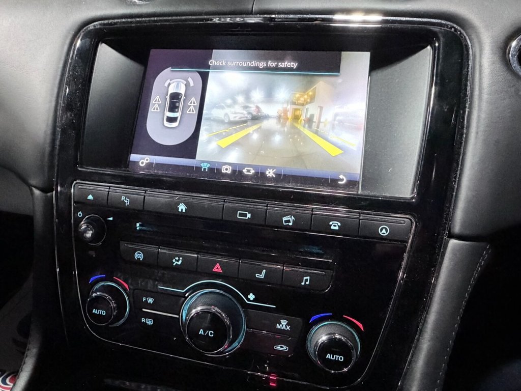 Used Jaguar XJ 2015 for sale - 76883247: Photo 11