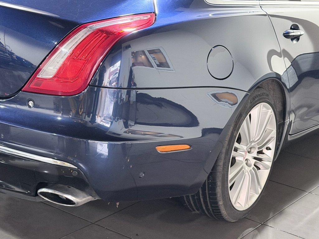 Used Jaguar XJ 2015 for sale - 76883247: Photo 31