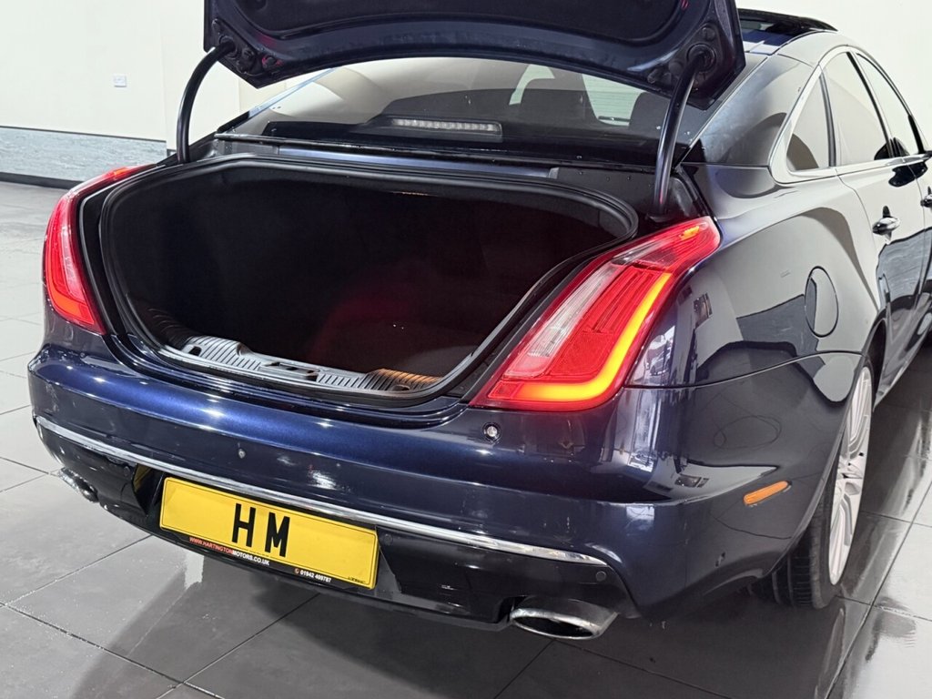 Used Jaguar XJ 2015 for sale - 76883247: Photo 34