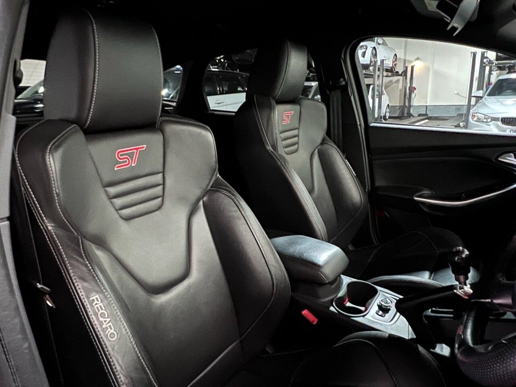 Used Ford Focus 2014 for sale - 77356683: Photo 14