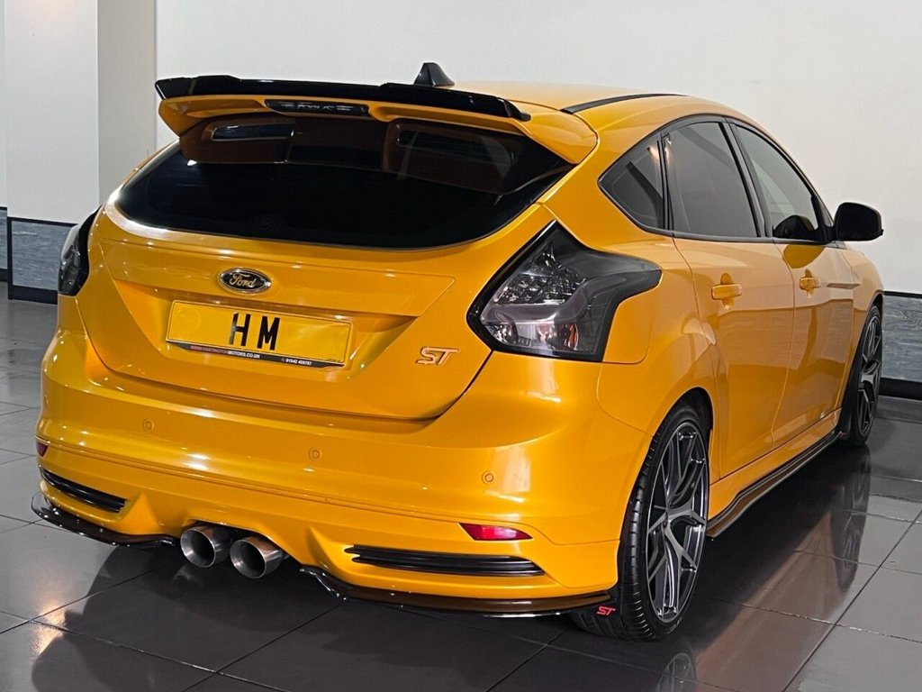 Used Ford Focus 2014 for sale - 77356683: Photo 2