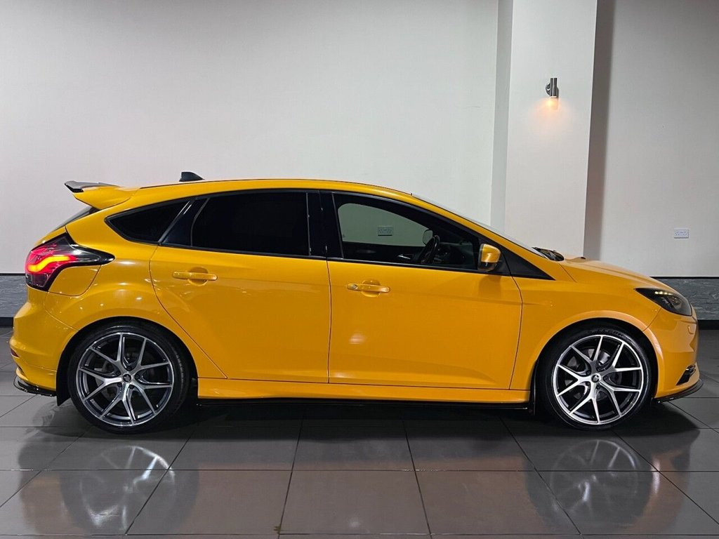 Used Ford Focus 2014 for sale - 77356683: Photo 3