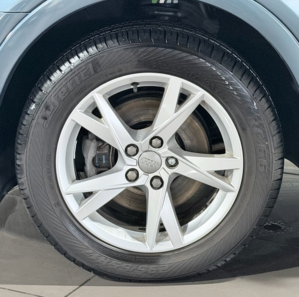 Used Audi Q3 2015 for sale - 76698893: Photo 40