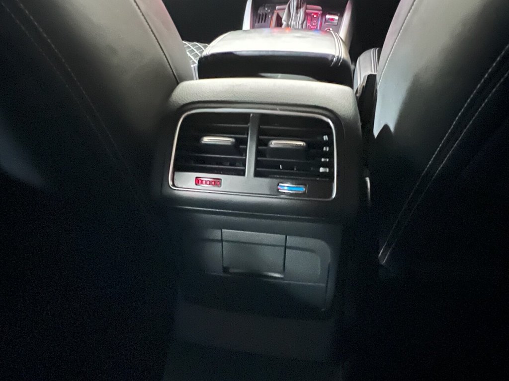 Used Volkswagen Touareg 2019 for sale - 76547196: Photo 31