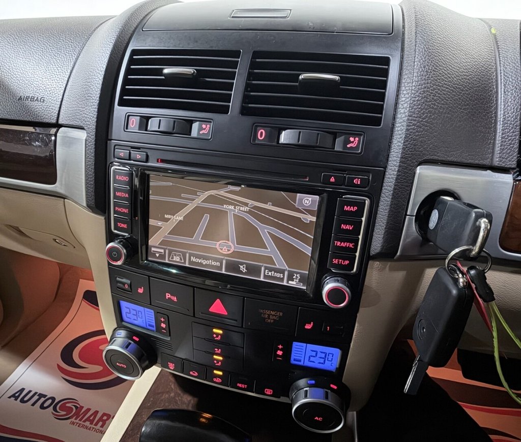 Used Volkswagen Touareg 2009 for sale - 77399829: Photo 10