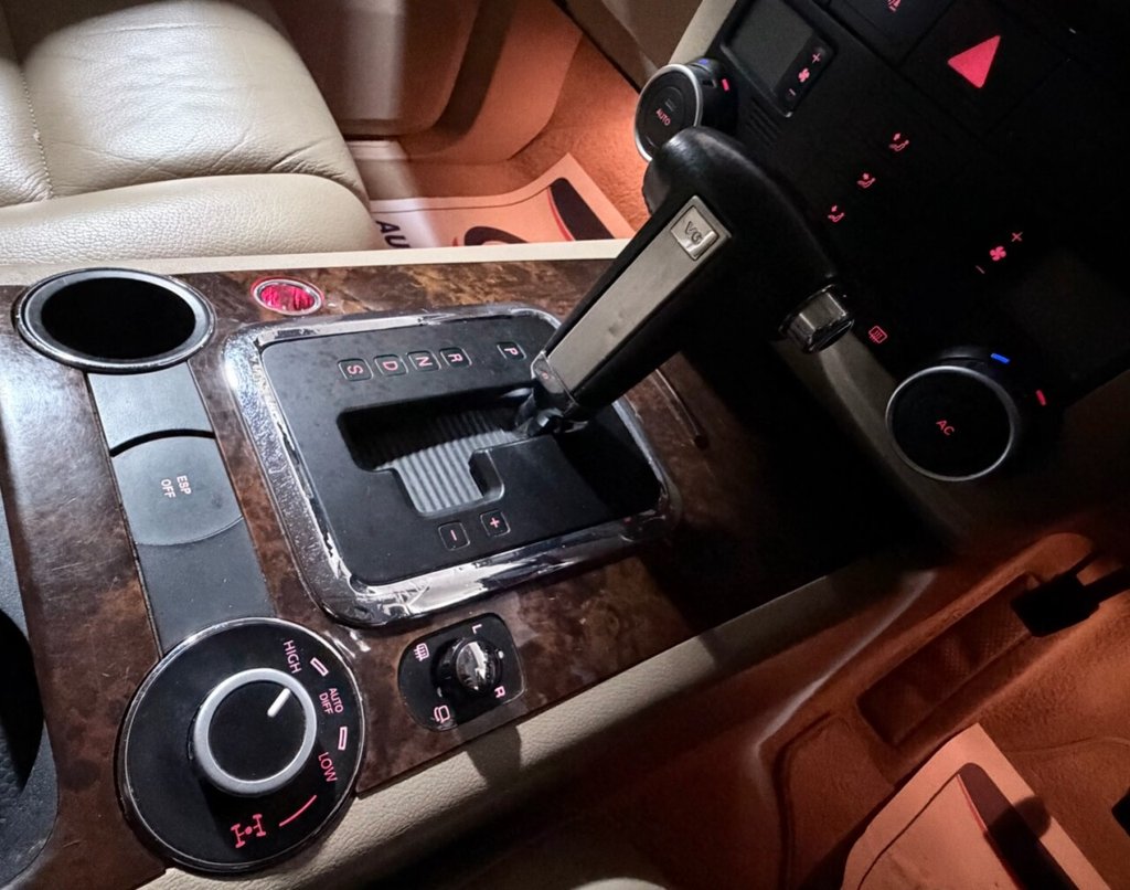 Used Volkswagen Touareg 2009 for sale - 77399829: Photo 12