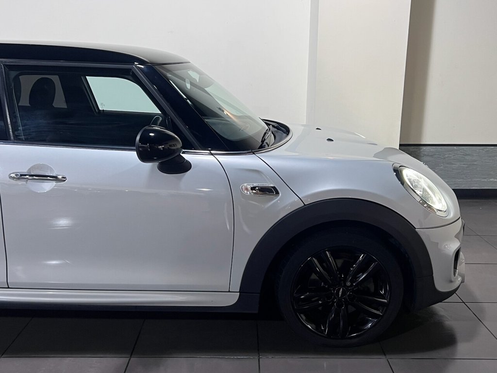 Used MINI Hatch 2018 for sale - 76496610: Photo 16