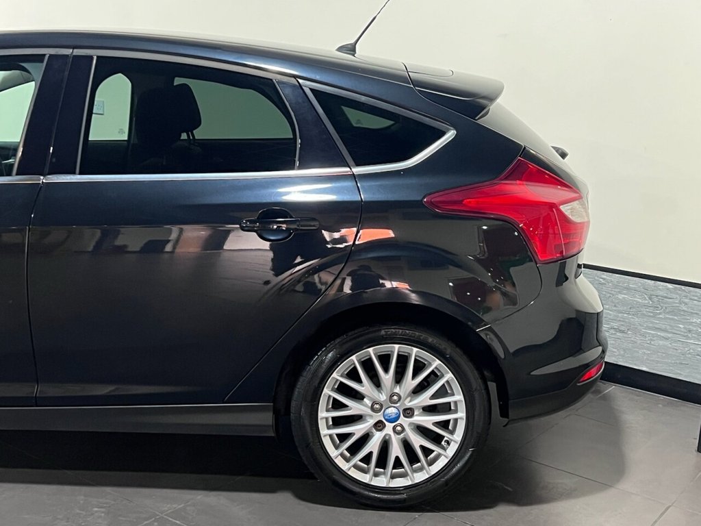 Used Ford Focus 2013 for sale - 76386083: Photo 18