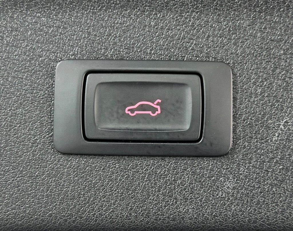 Used Audi Q3 2017 for sale - 77436942: Photo 34