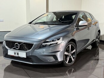 Used Volvo V40 2017 for sale - 75961893: Photo