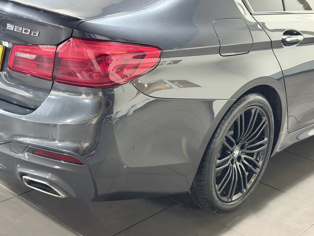 Used BMW 5 Series 2018 for sale - 77176536: Photo 35