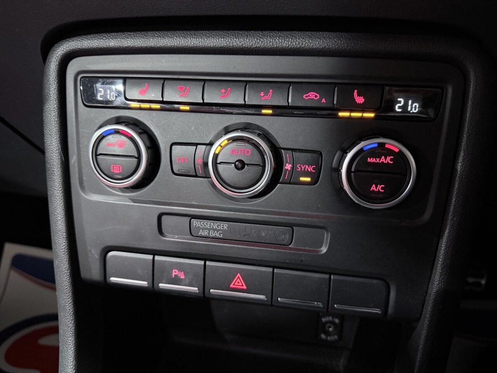 Used Volkswagen Beetle 2013 for sale - 77835387: Photo 12