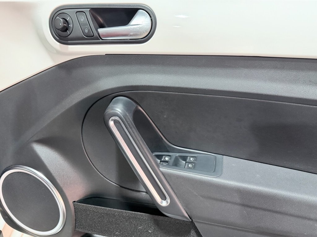 Used Volkswagen Beetle 2013 for sale - 77835387: Photo 25