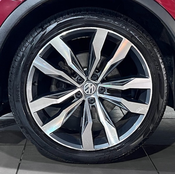 Used Volkswagen Tiguan 2018 for sale - 75512019: Photo 42