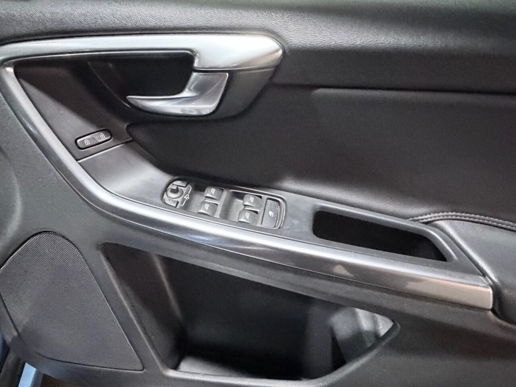 Used Volvo XC60 2015 for sale - 77188242: Photo 21